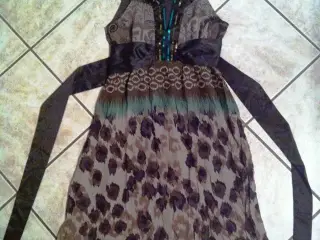 Nye "st-martins" kjole, Str: M, 50kr