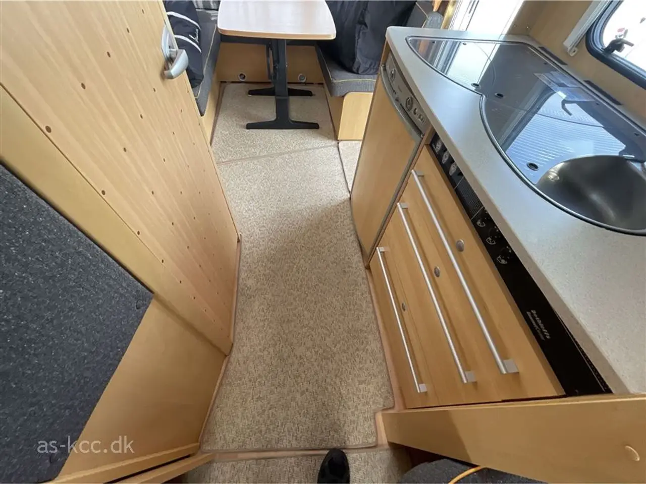 Billede 14 - 2007 - Dethleffs Camper 510 V Dethleffs Camper 510 V årg. 2007 incl, mover , Isabella 3 m fortelt. 4 sovepladser, 5 siddepladser.