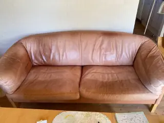 lædersofa i brunt