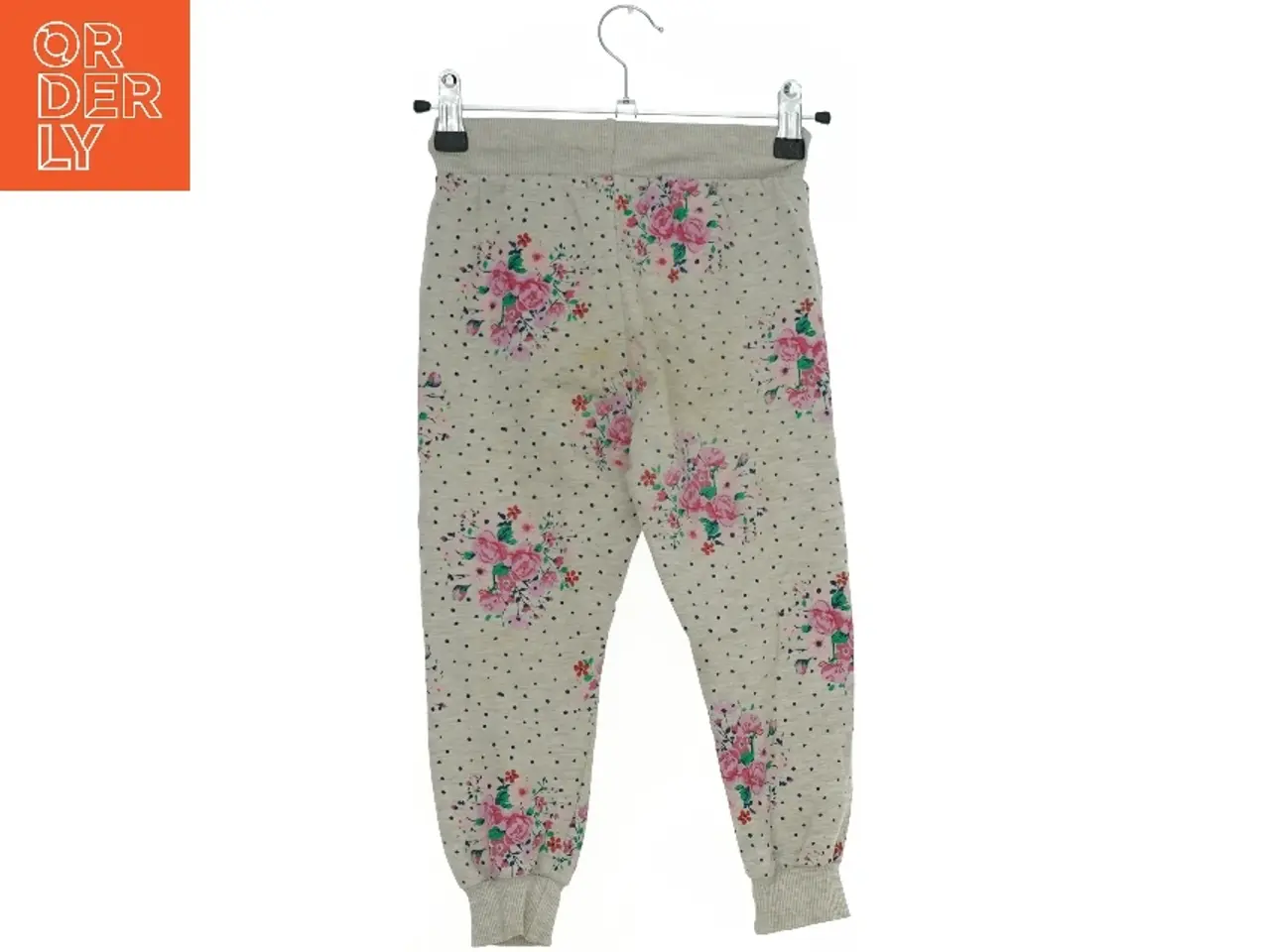 Billede 2 - Børne sweatpants med blomsterprint fra VRS (str. 104)