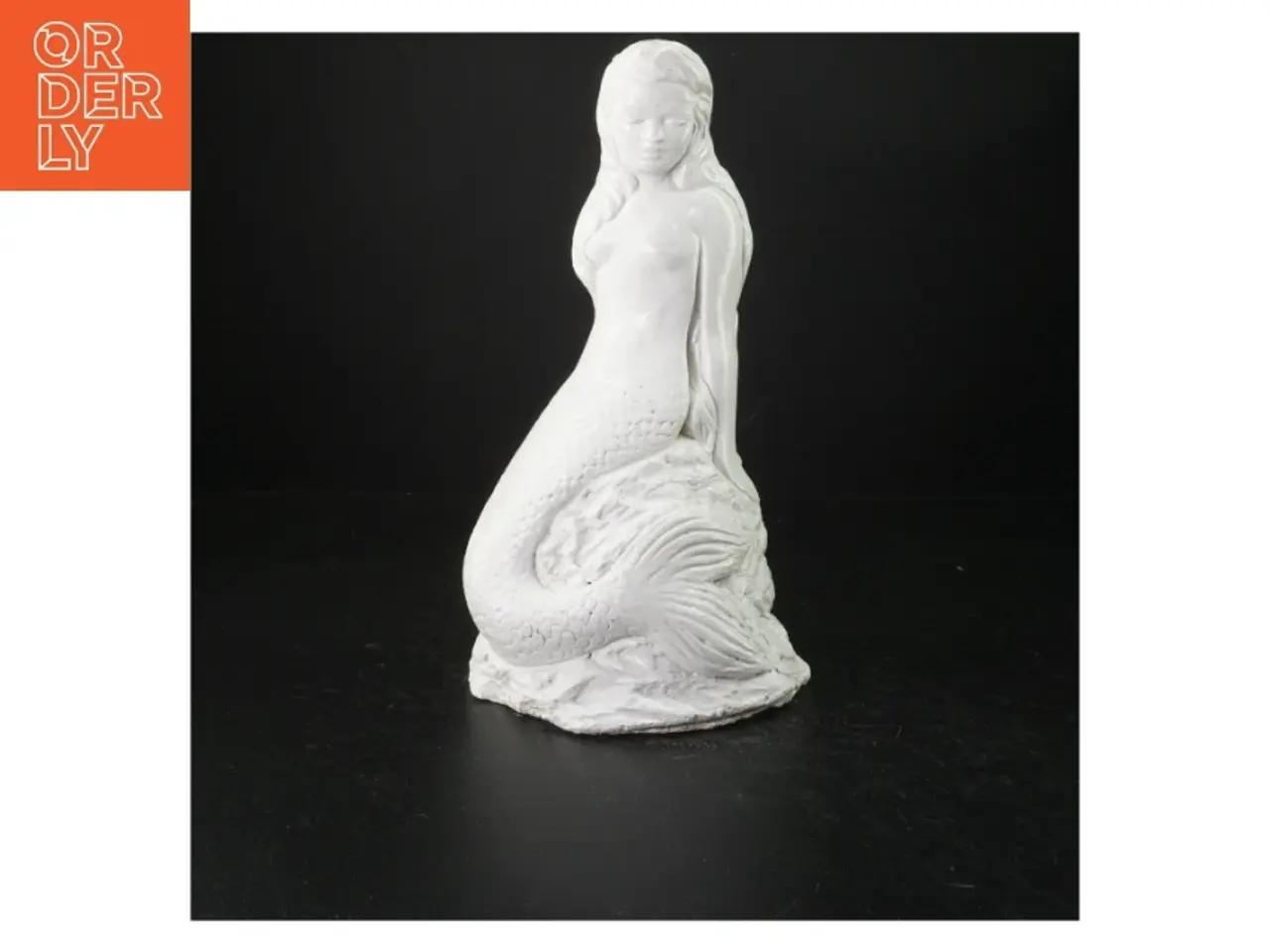 Billede 1 - Hvid porcelænsfigur af havfrue (str. 29 cm)