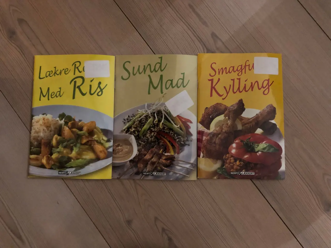 Billede 1 - Nemt & Lækkert mad 3 bøger