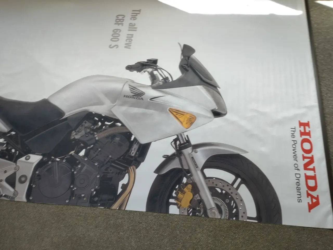 Billede 3 - Vægophæng i stof til Honda CBF 600 S.