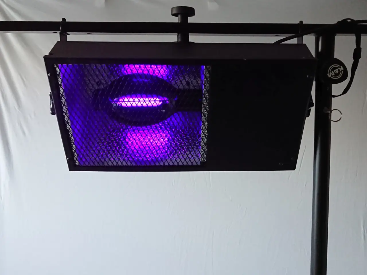 Billede 3 - Udlejes - UV / Black light "flood Room"