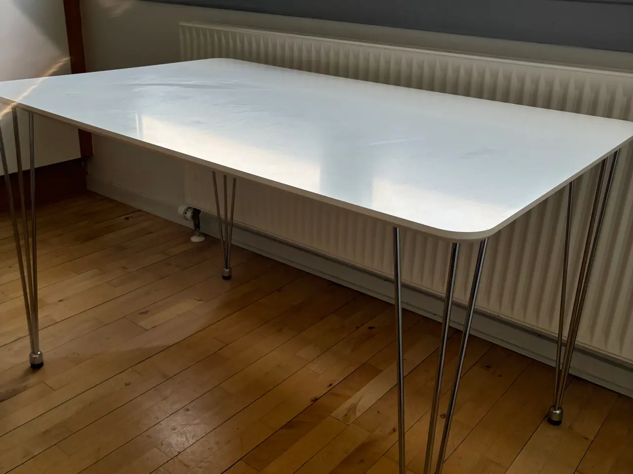 Billede 1 - Spisebord i god stand