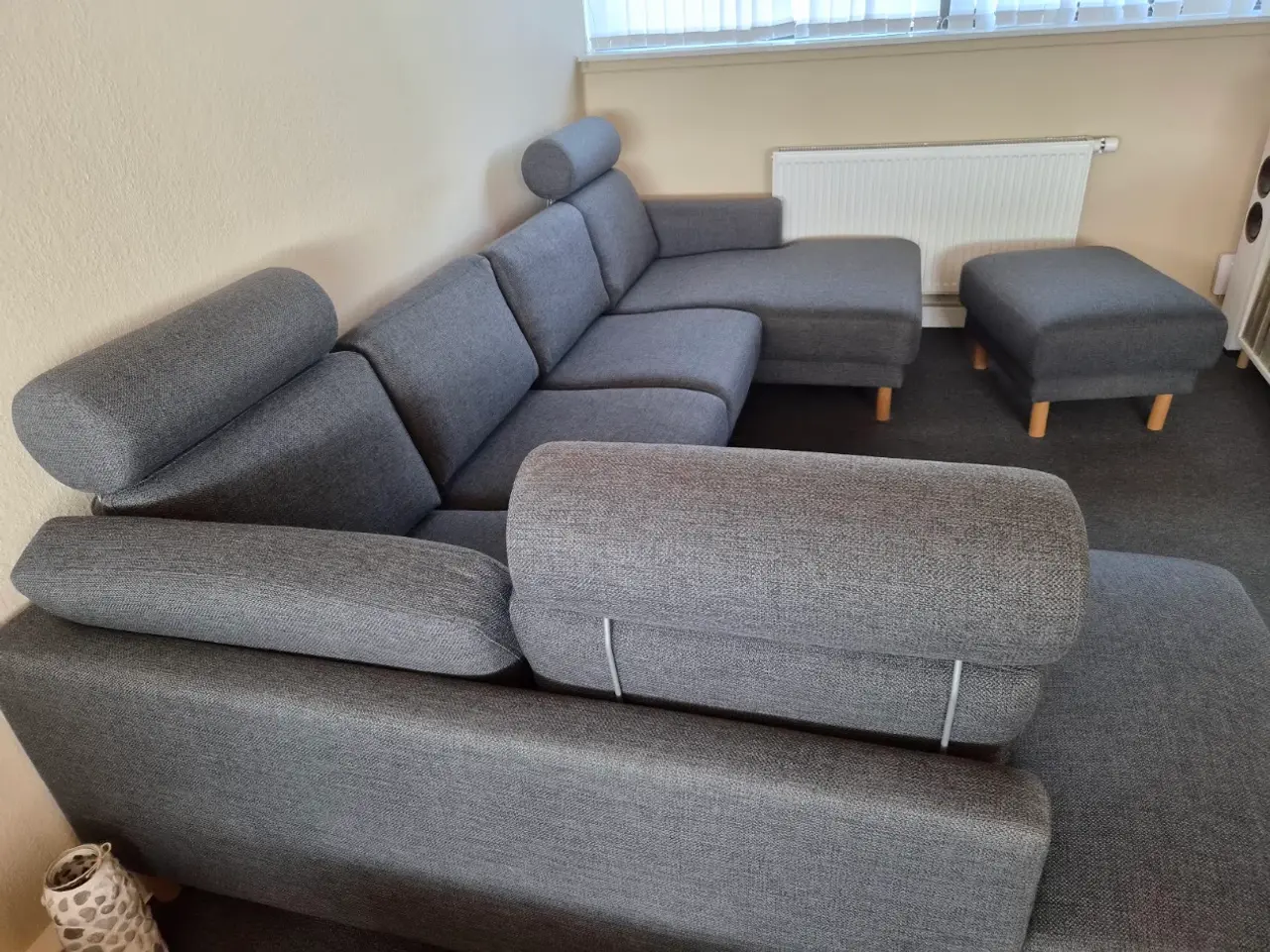 Billede 4 - Sofa med puf og 3 nakkestøtter