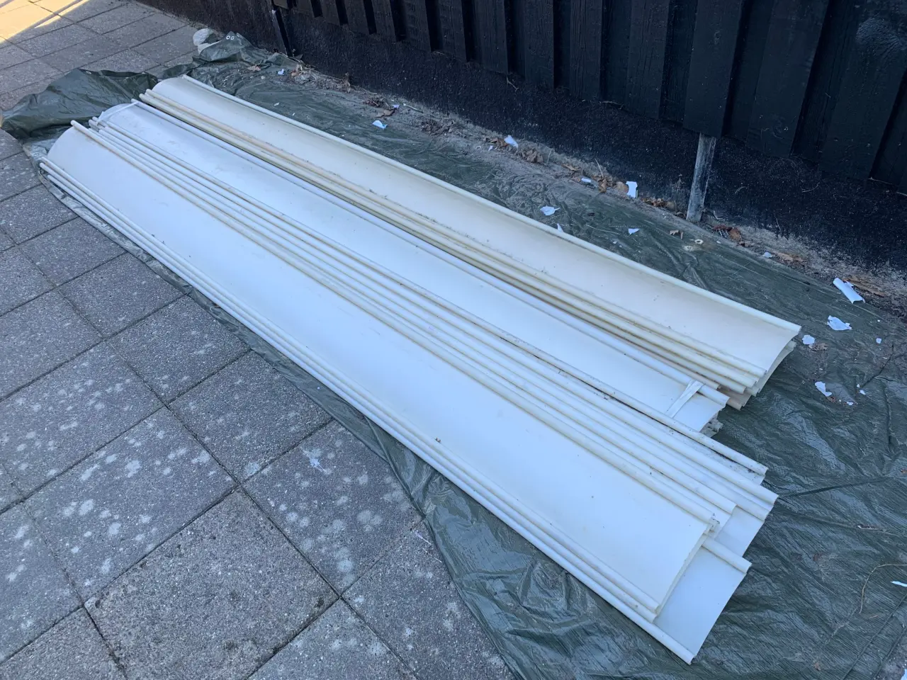 Billede 1 - 20 stk. hvide fastlockplader 3 m.lange