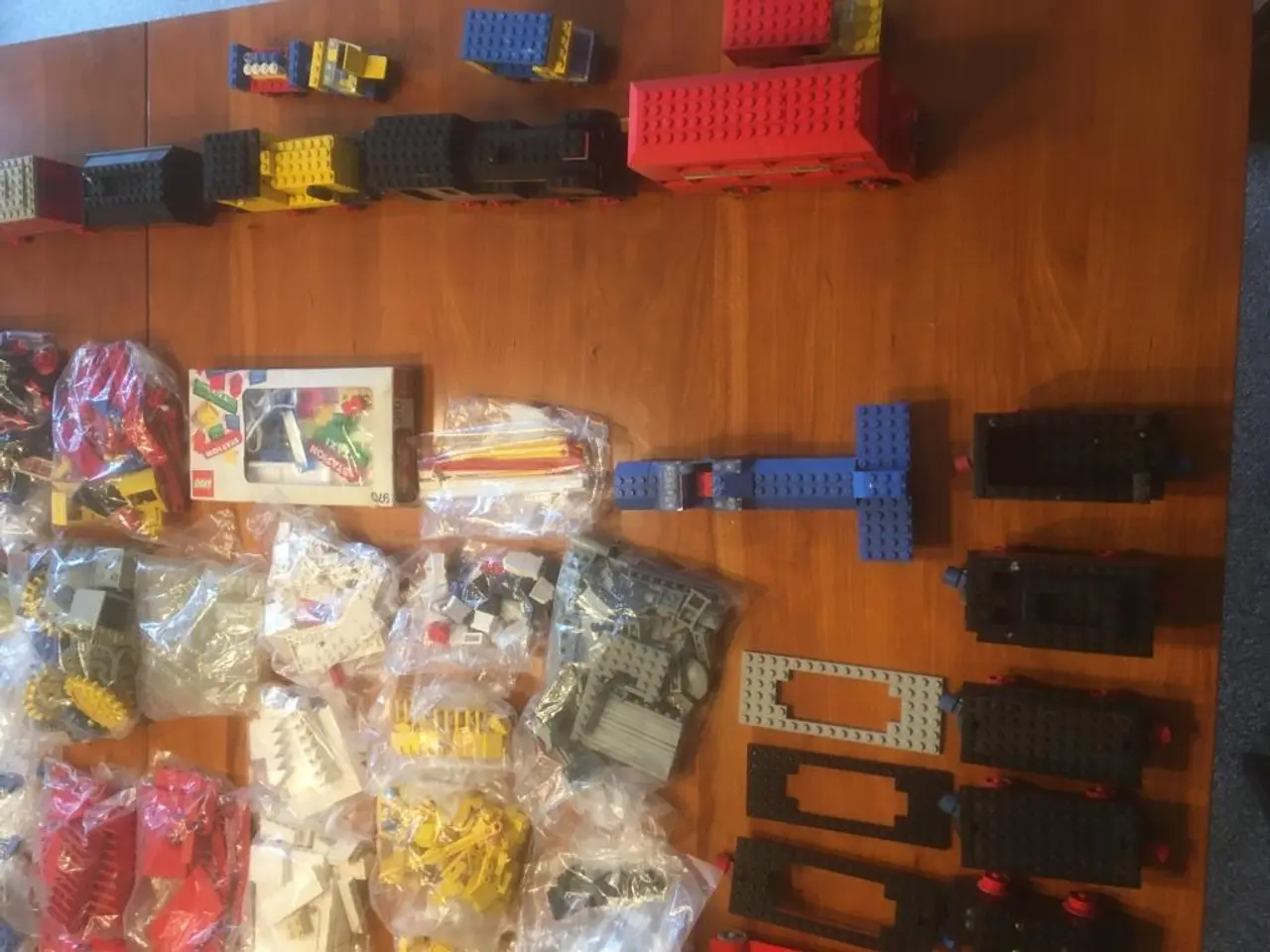 Billede 11 - Retro. Lego tog mm.