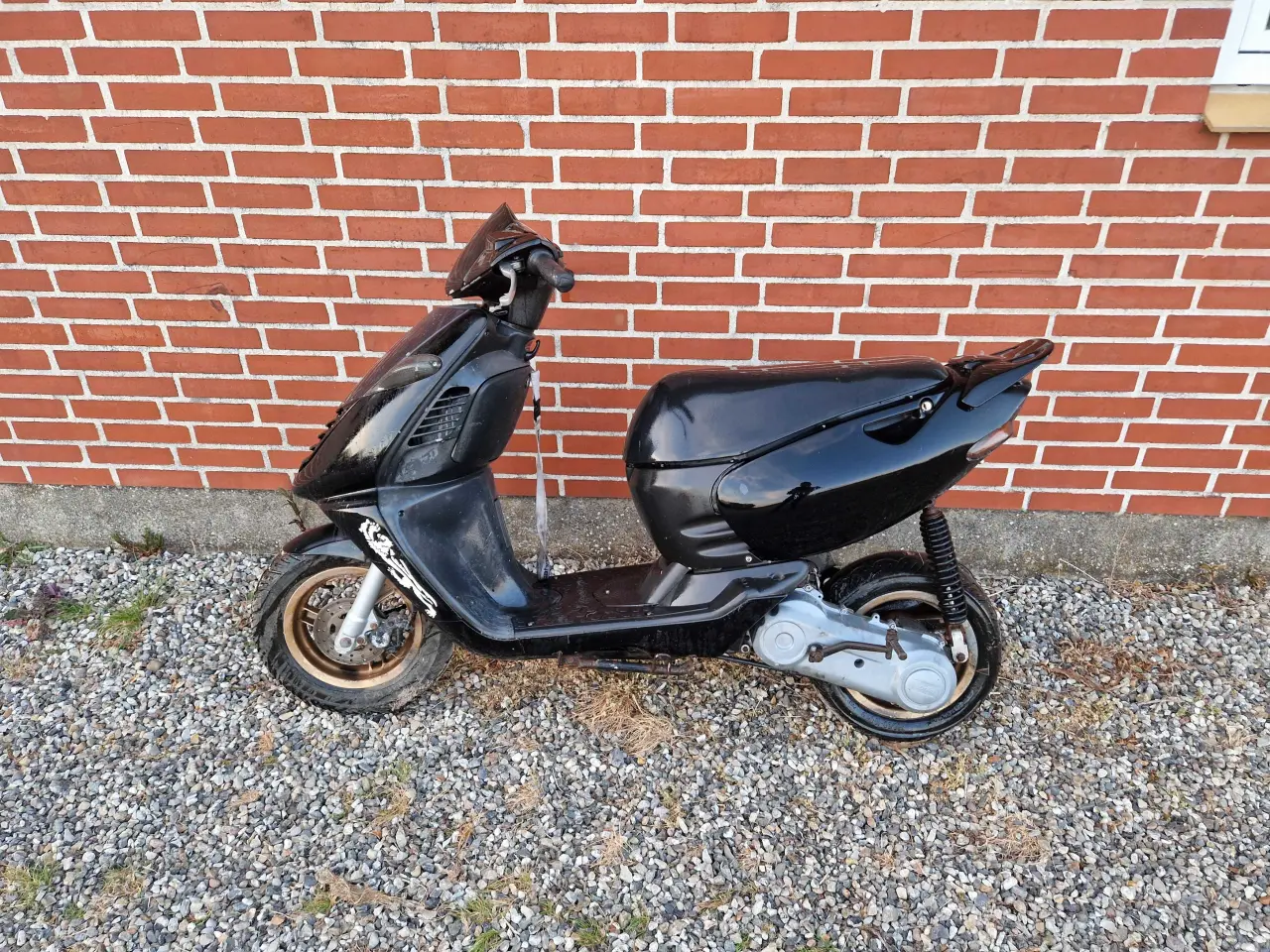 Billede 1 - Aprilia sonic 30km/t