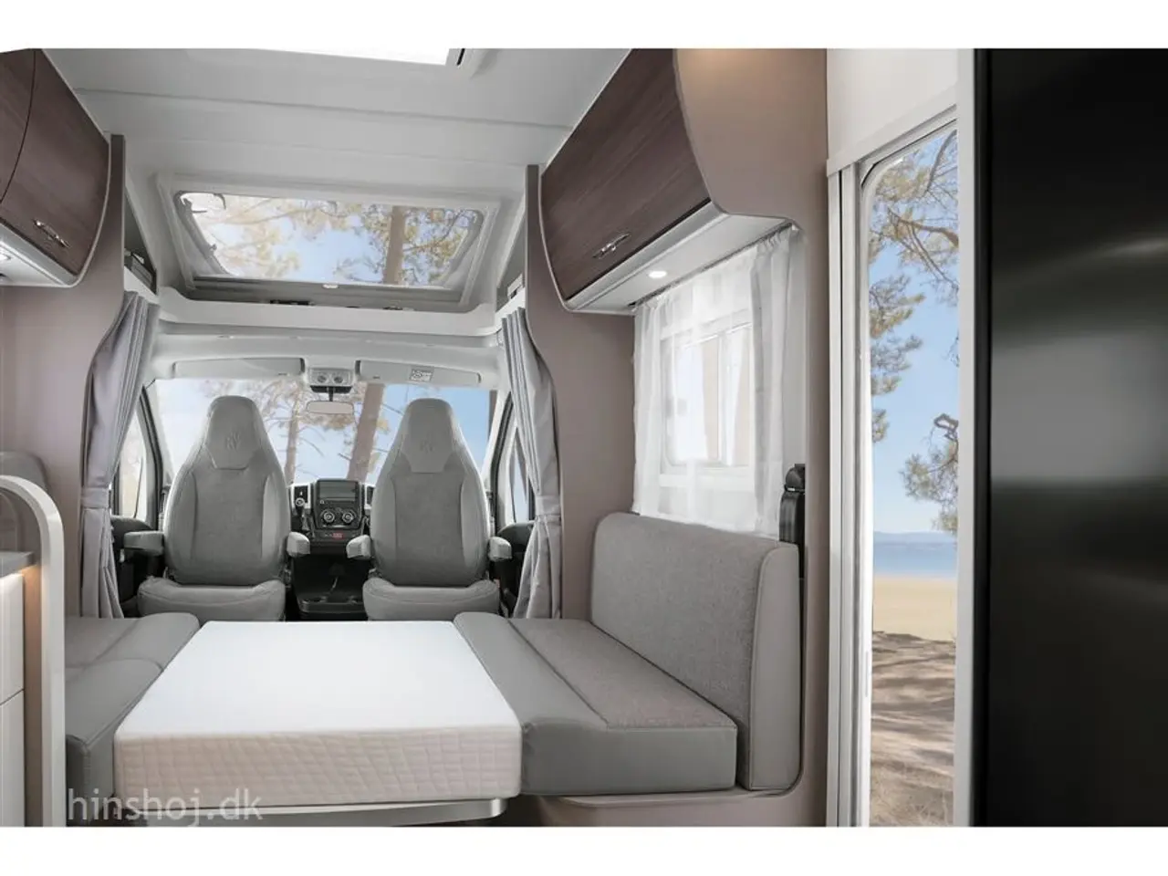 Billede 14 - 2025 - Etrusco T 7400 QBC Aut.   Drømmeautocamperen: Etrusco By Hymer – Komfort og Luksus i Én Pakke