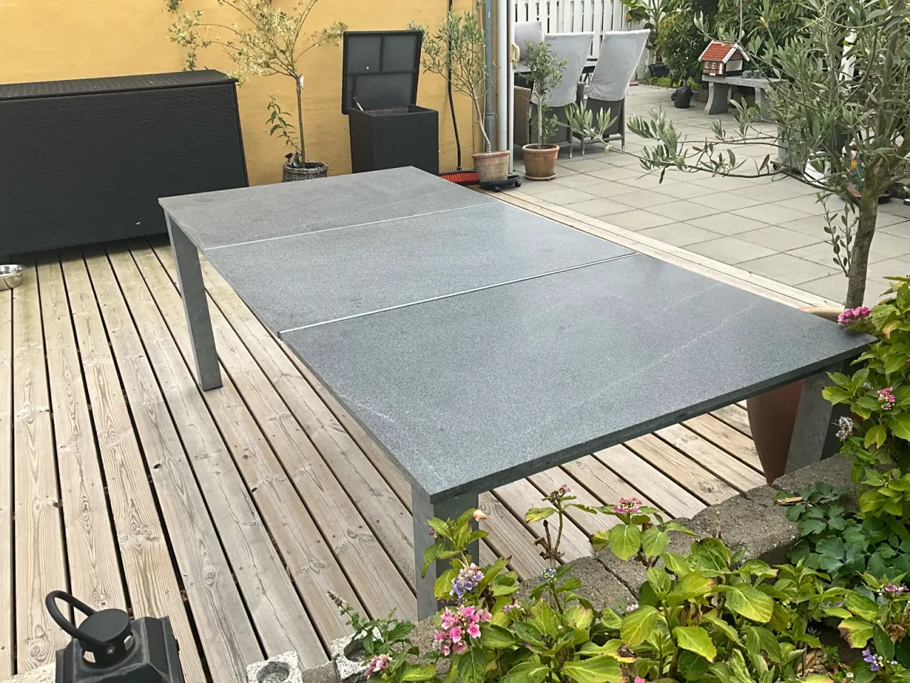 Billede 1 - med granitbordplade, Solidt og vedligeholdelsesfri