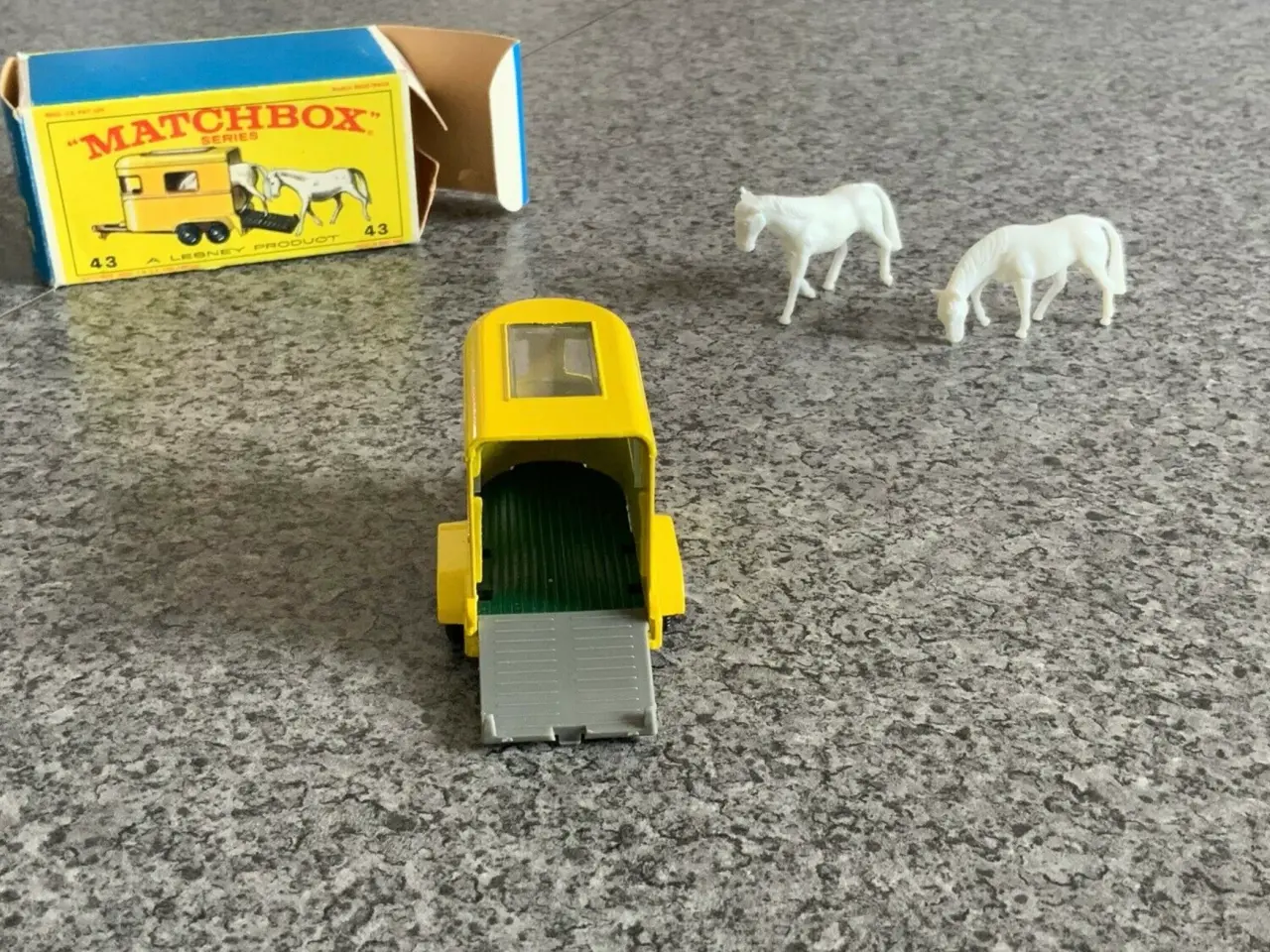 Billede 4 - Matchbox No. 43 Pony Trailer