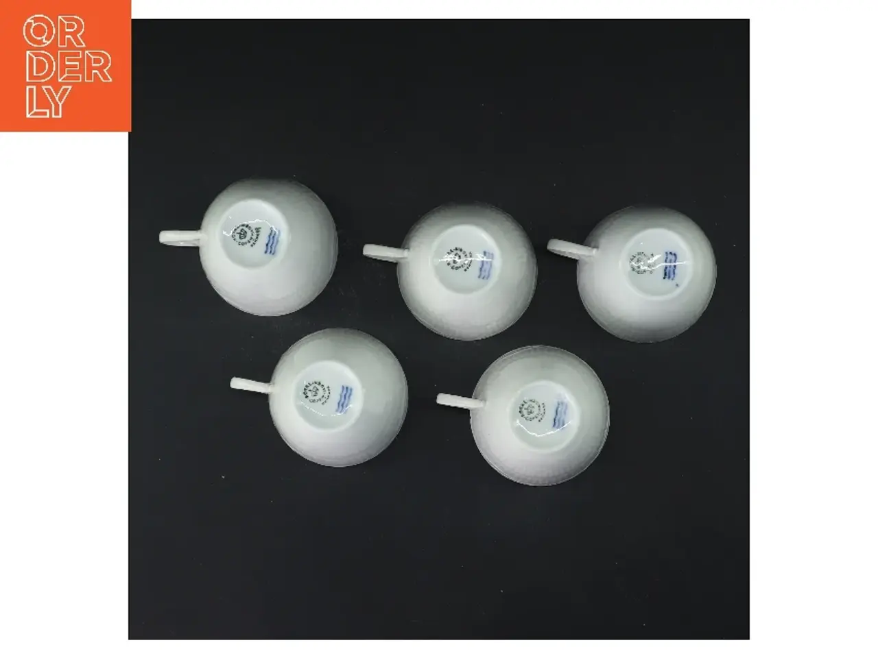 Billede 2 - 5 stk hvide porcelænskopper med riflet mønster fra Royal Copenhagen (str. 5 stk Ø 7,5 cm længde 6,5 cm)