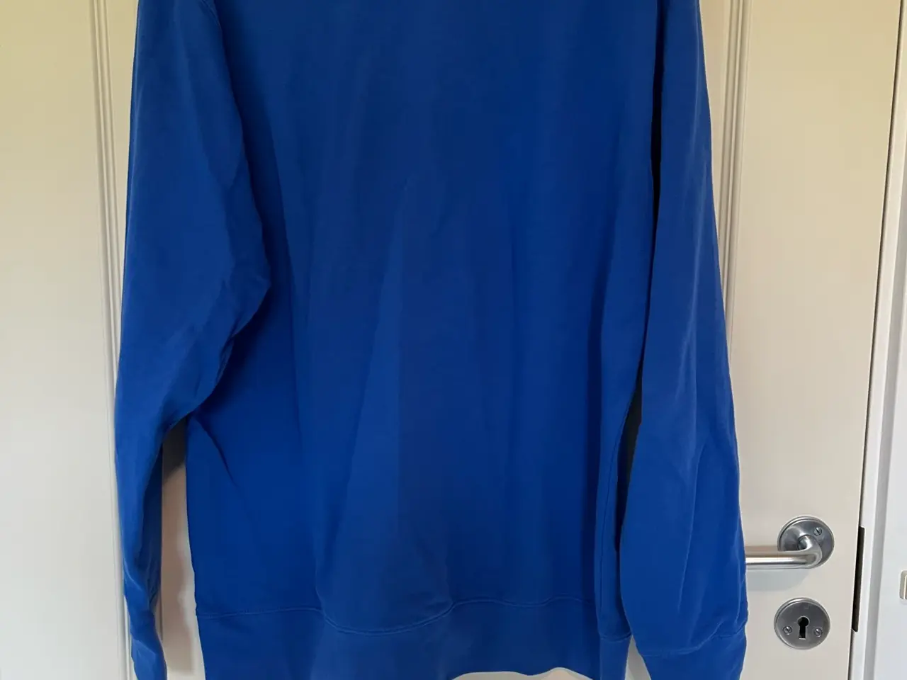 Billede 2 - Blå sweatshirt