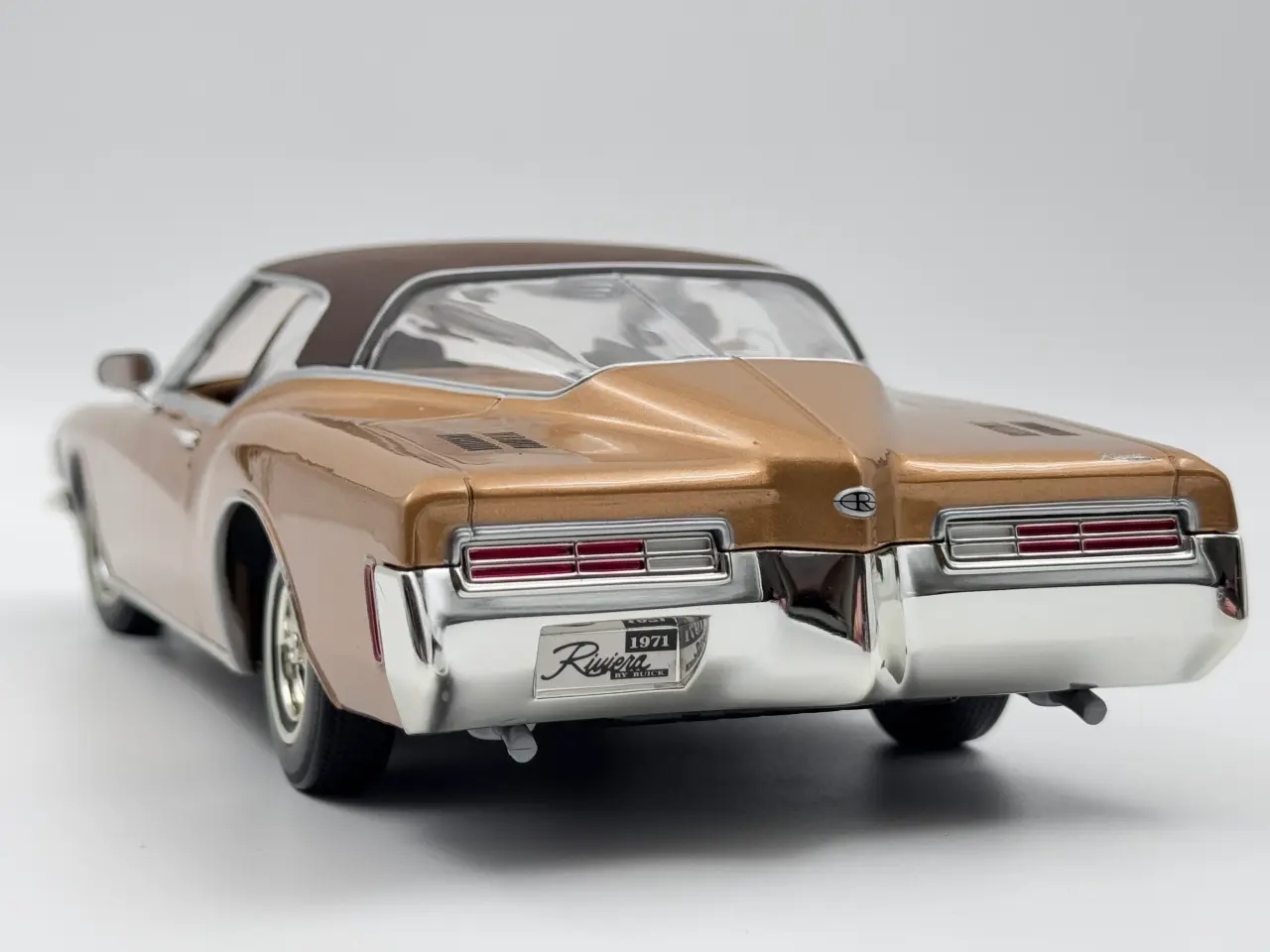 Billede 9 - 1971 Buick Riviera 1:18 Super flot!