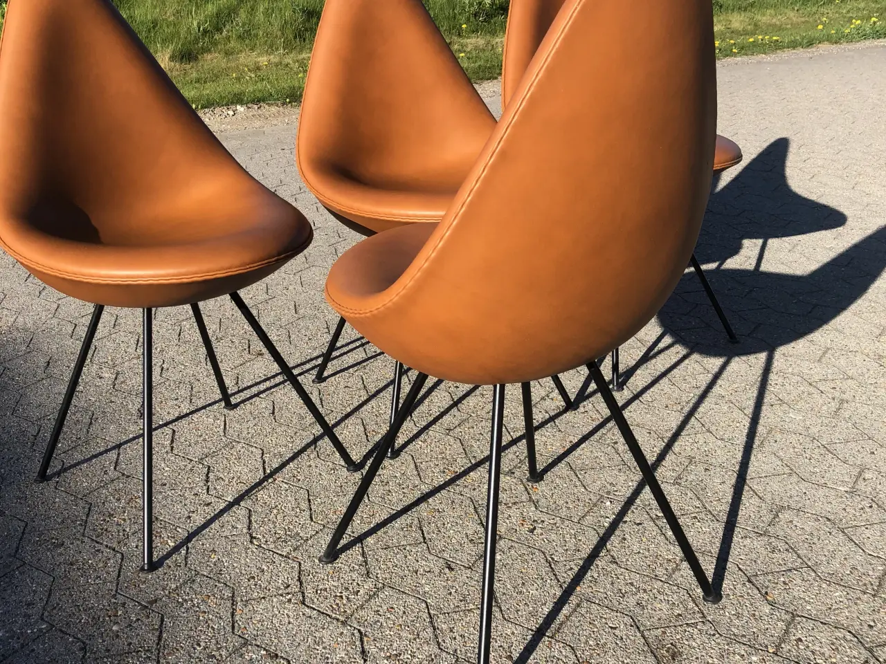 Billede 3 - Dråben stolen af ARNE JACOBSEN- Nypolstret