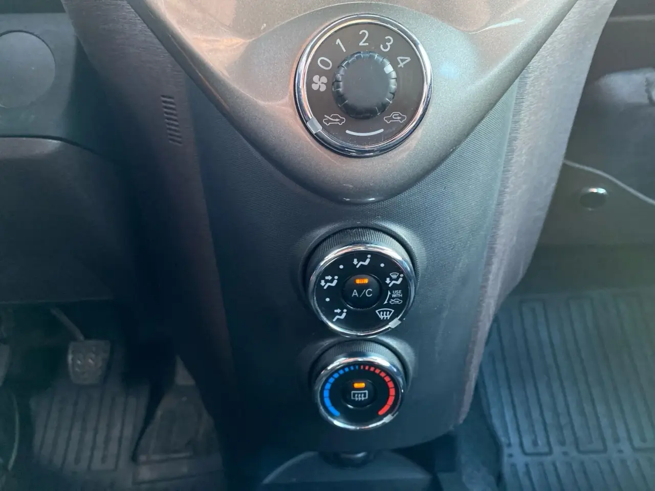 Billede 13 - Toyota IQ 2 1,3 VVT-I 100HK 3d