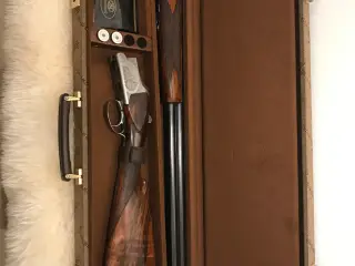 Browning B25