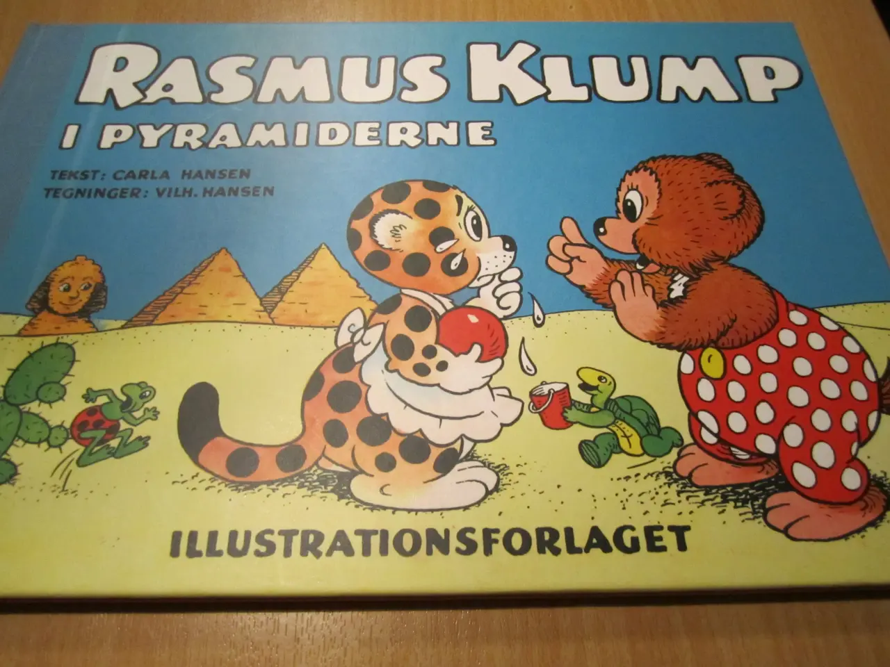 Billede 1 - RASMUS KLUMP i Pyramiderne.