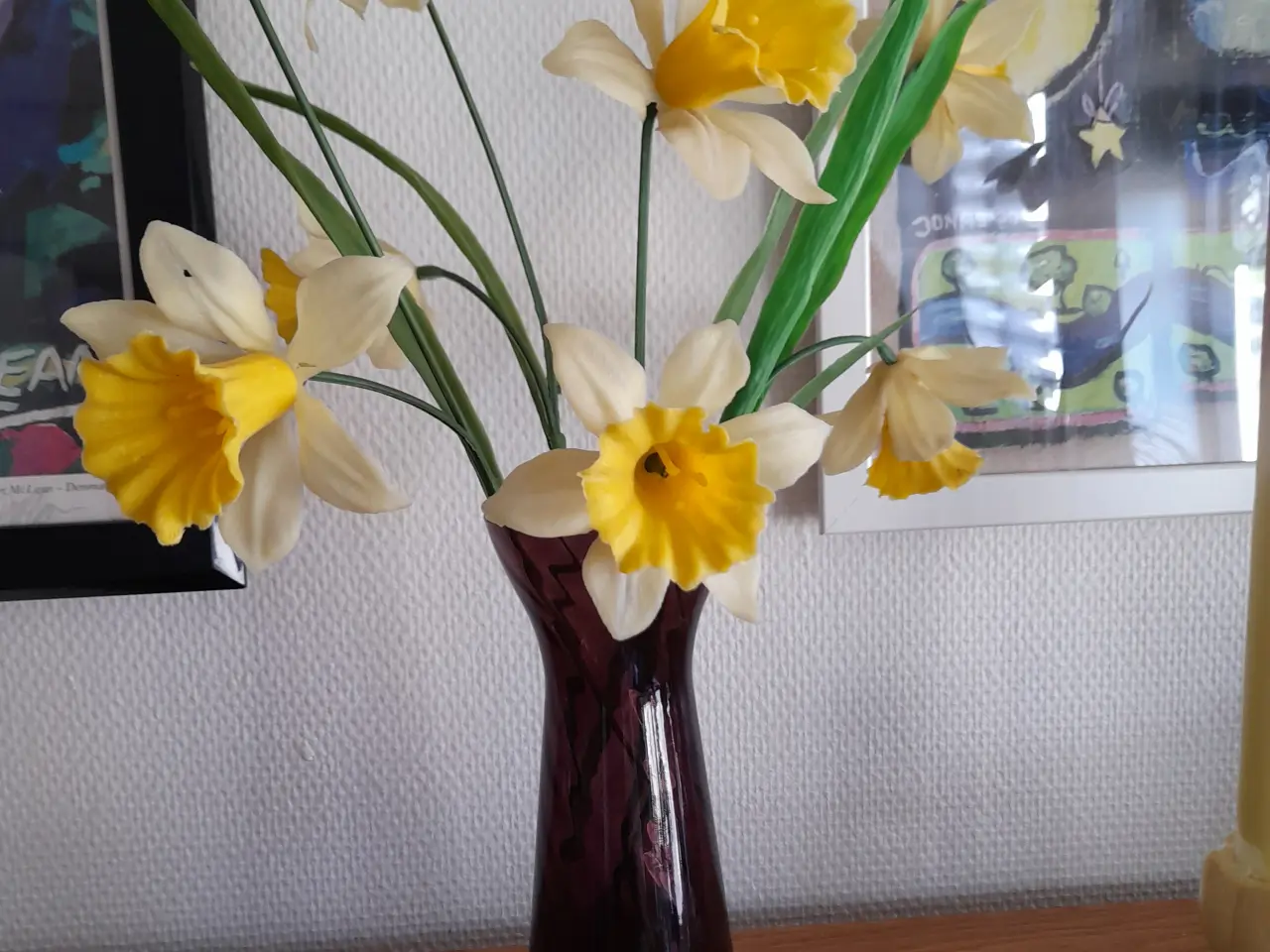 Billede 2 - 2 blomsterbuketter ( plast).