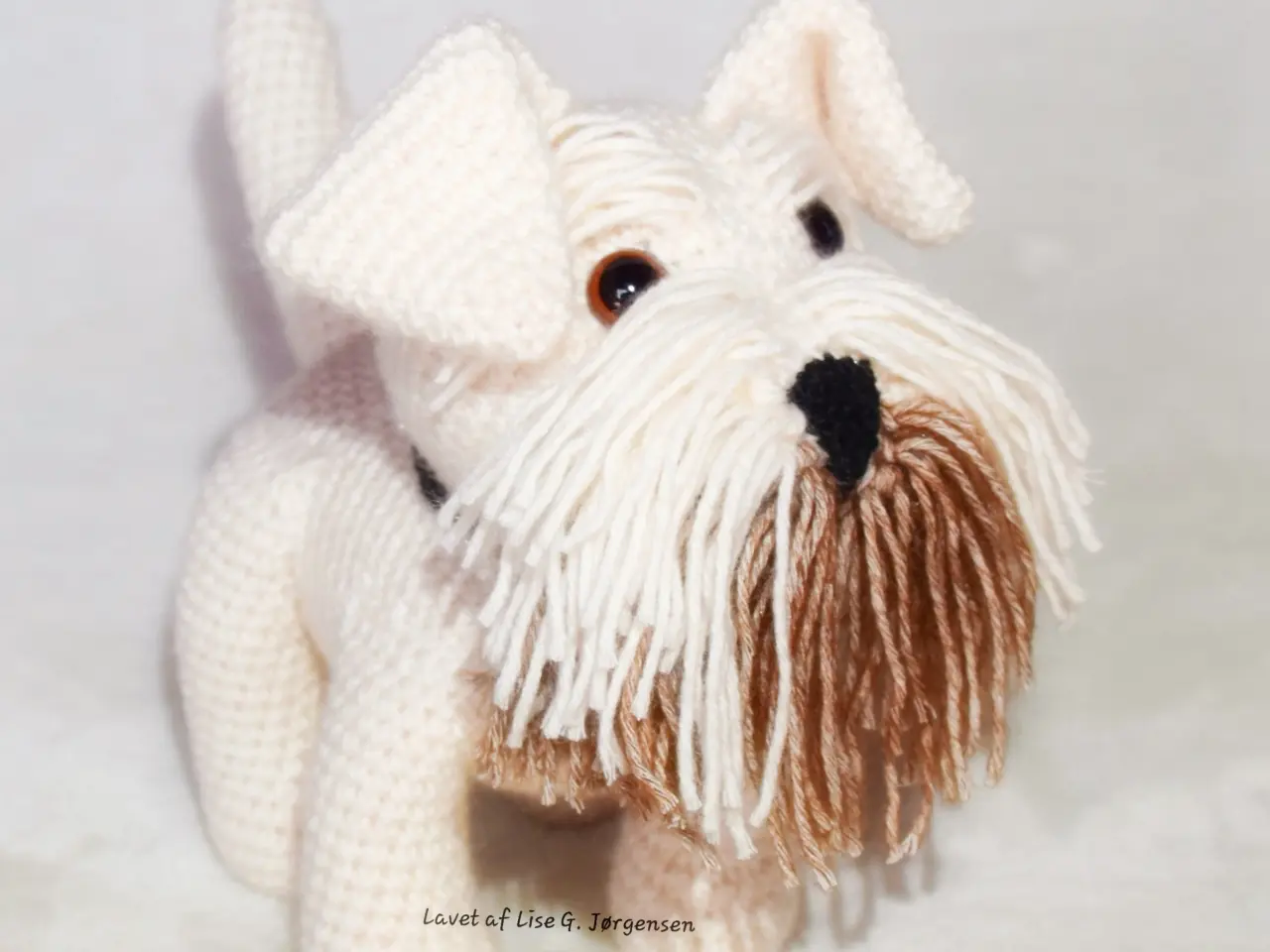 Billede 2 - Hæklet dværgschnauzer, 18x22 cm