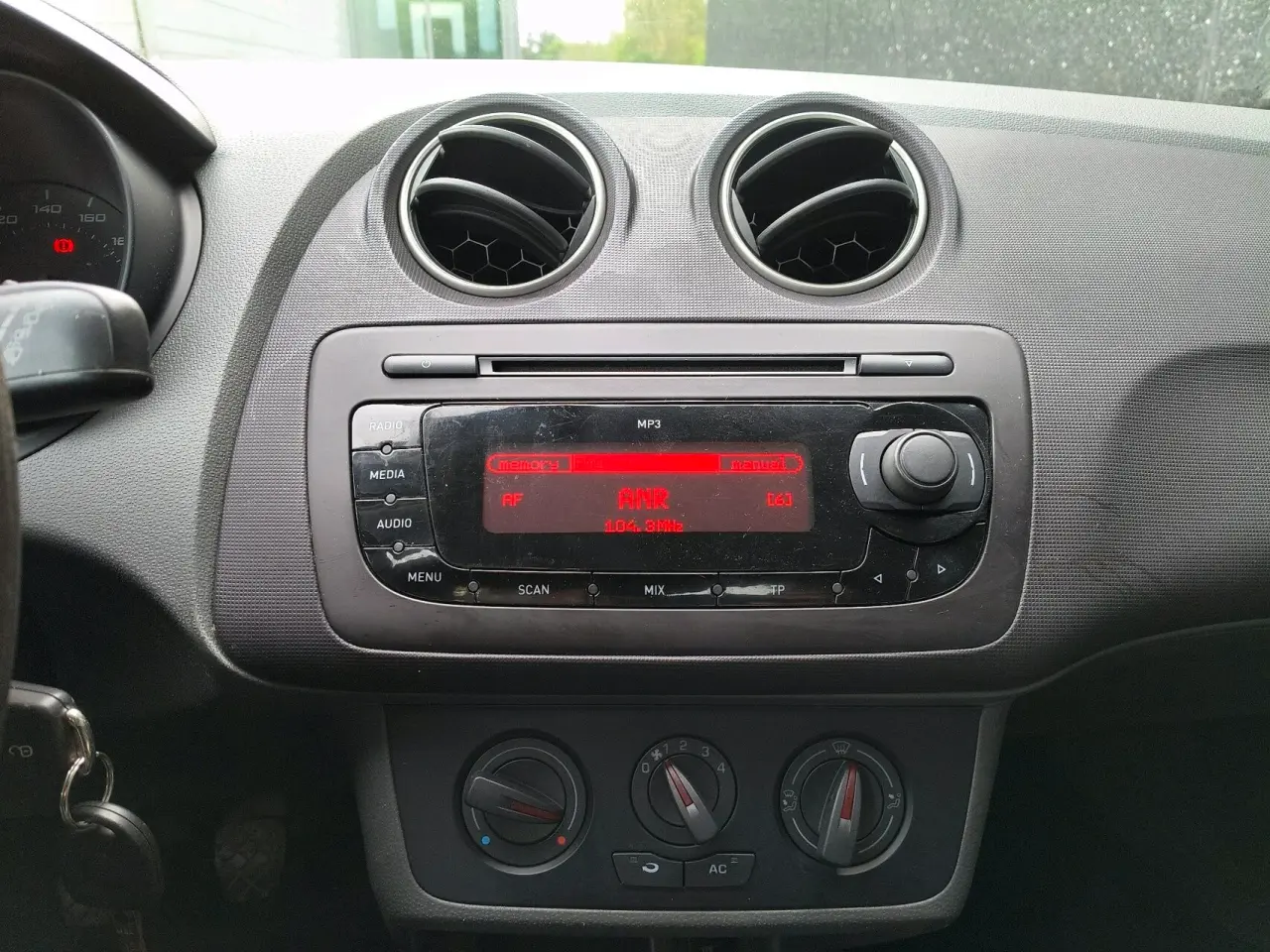 Billede 6 - Seat Ibiza 1,4 16V Reference 85HK 5d
