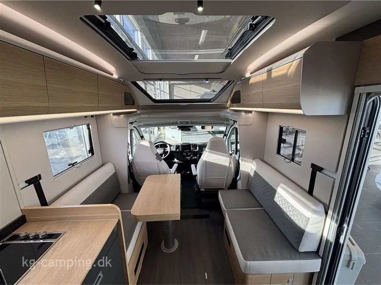 Billede 8 - 2026 - Adria Coral 670 DL   ADRIA CORAL 670 DL Deluxe - 60 ÅRS JUBILÆUMS MODEL