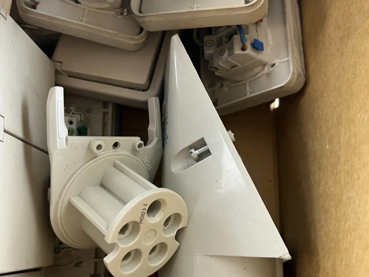 Billede 9 - parti Surface Mount IP44 Schuko Sockets & Rotary
