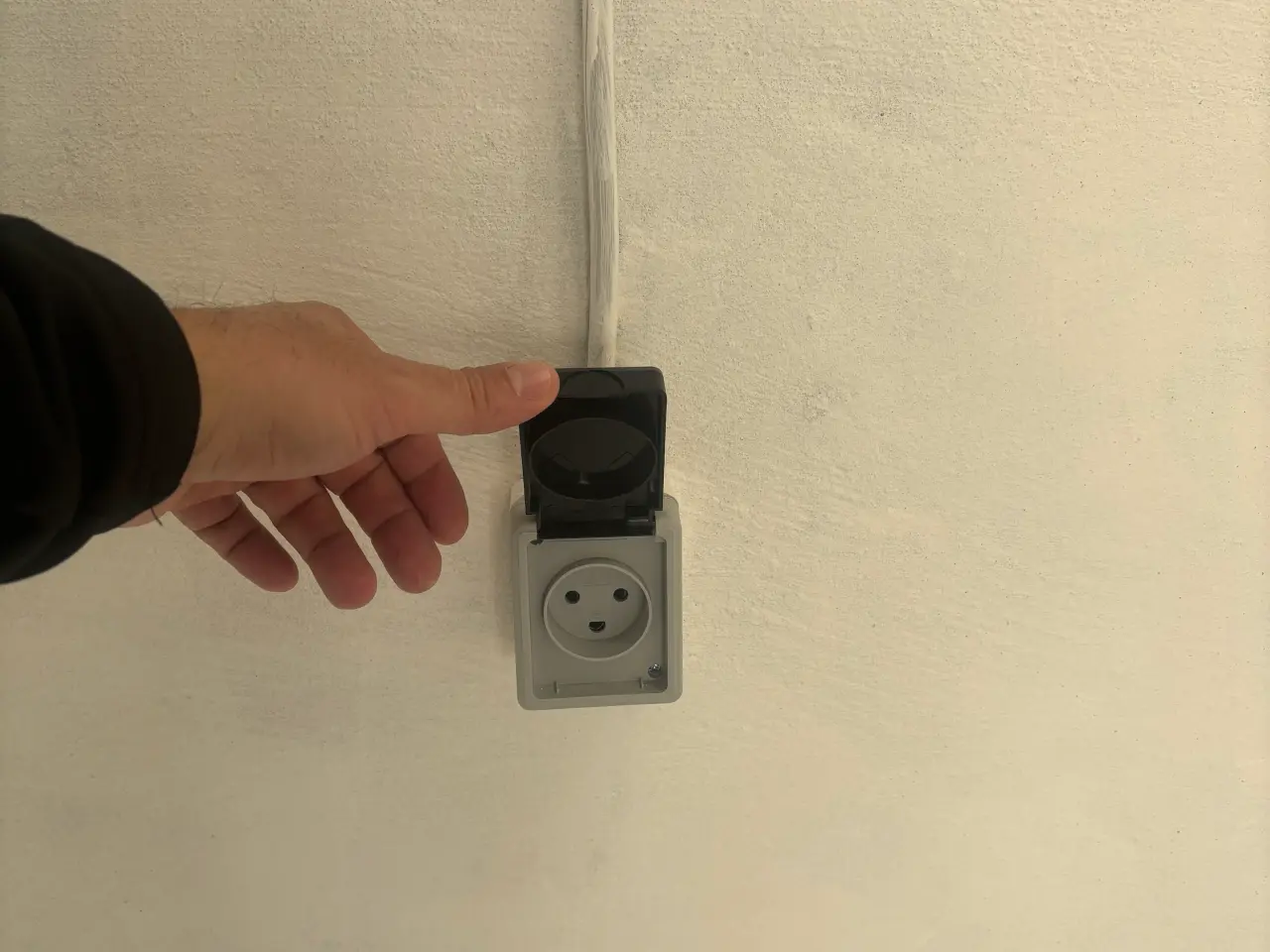 Billede 3 - Garage 15m2 med el udlejes