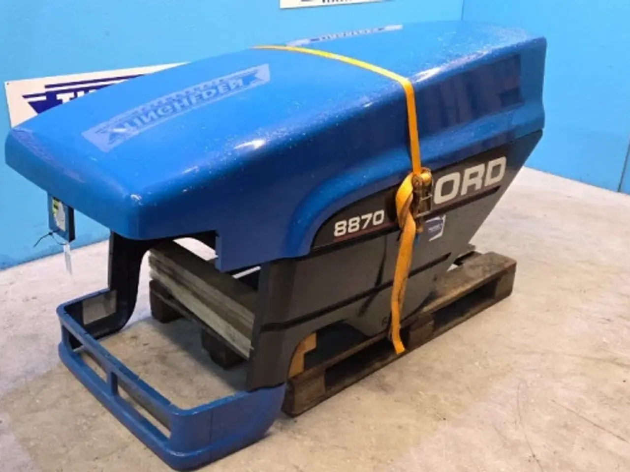 Billede 18 - Ford 8870 Motorhjelm