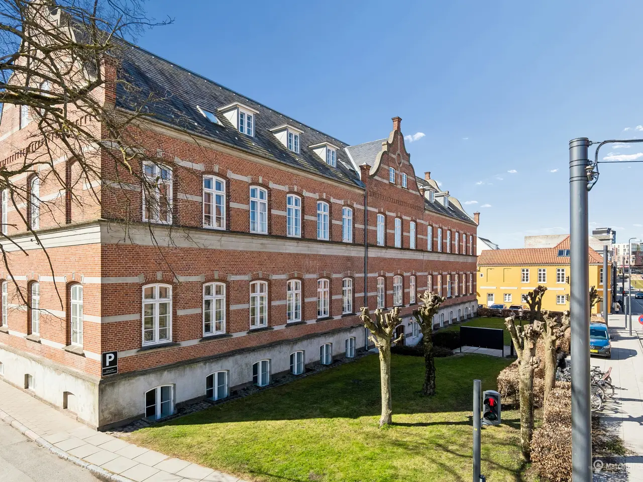 Billede 6 - Kontor i parterre med central placering