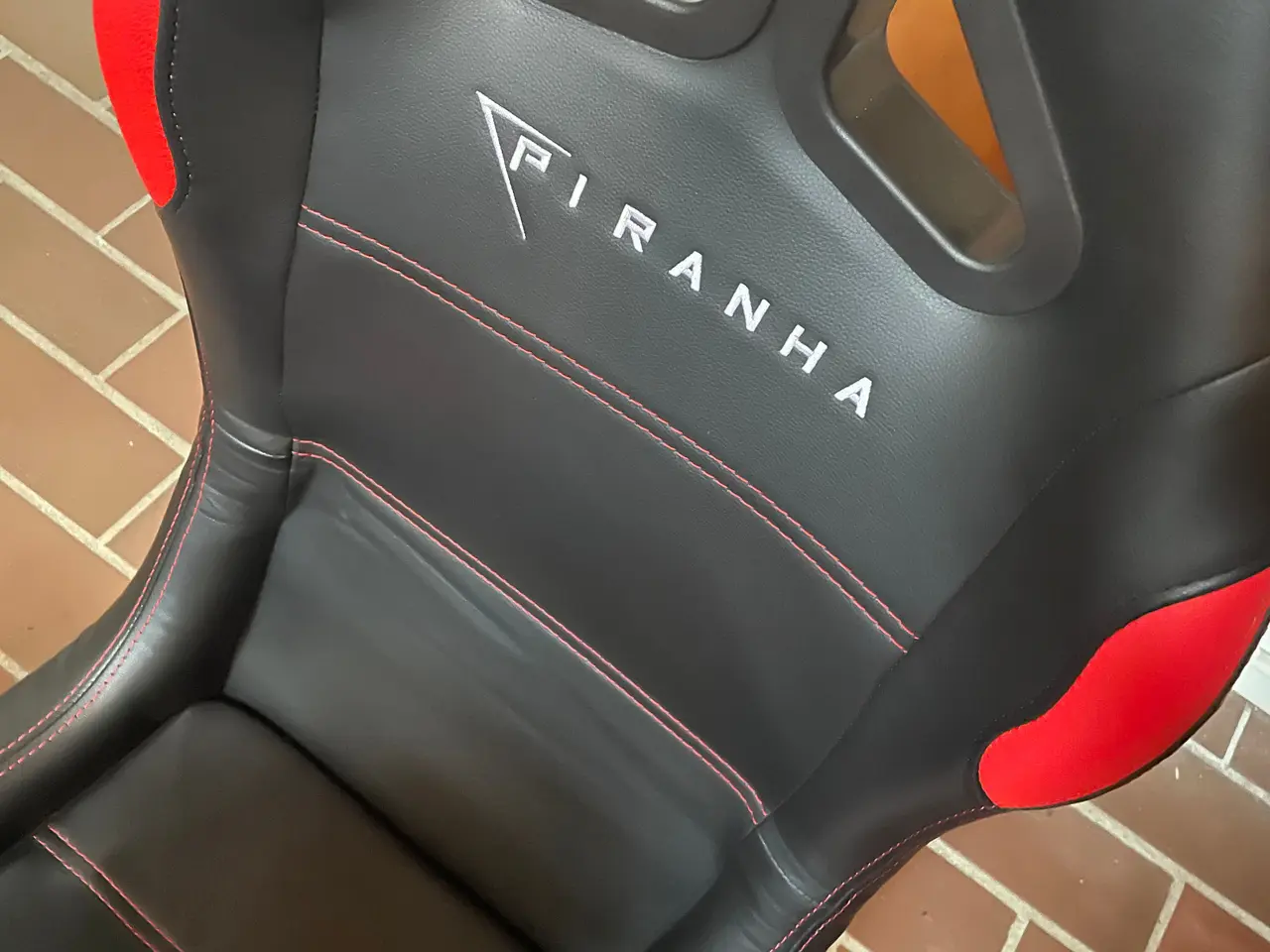 Billede 4 - Piranha racingsæde med Logitech g923 rat og pedale