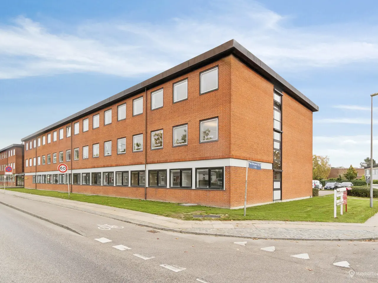 Billede 1 - Lyse kontorlokaler velbeliggende i Glostrup