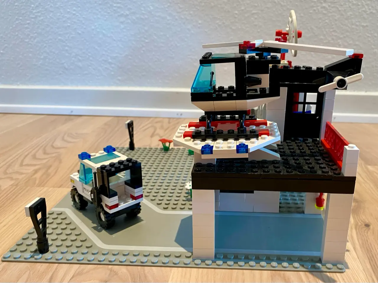 Billede 4 - Lego Legoland 6386 Police Classic Town-sæt