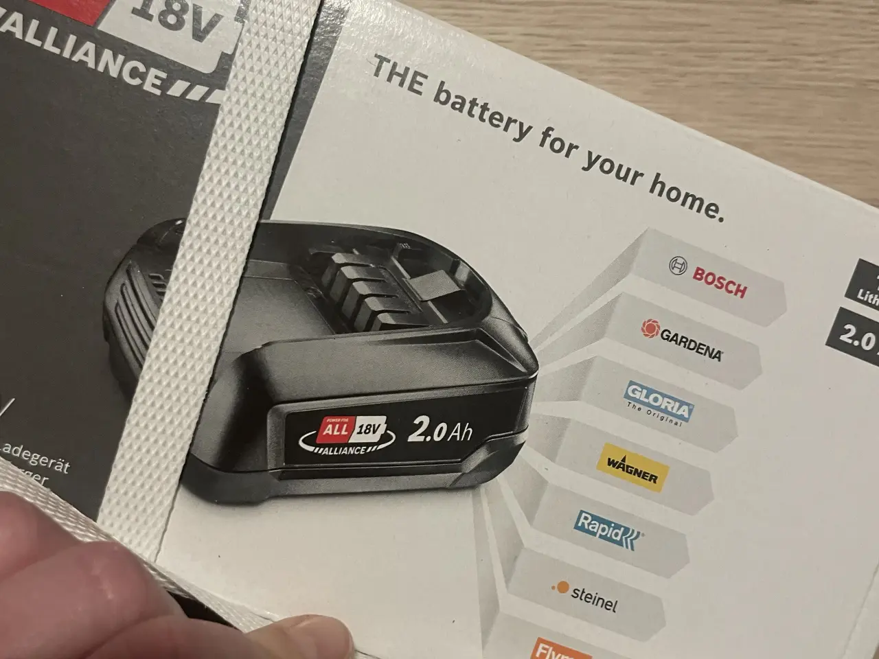Billede 3 - Multi batteri og lader NYT