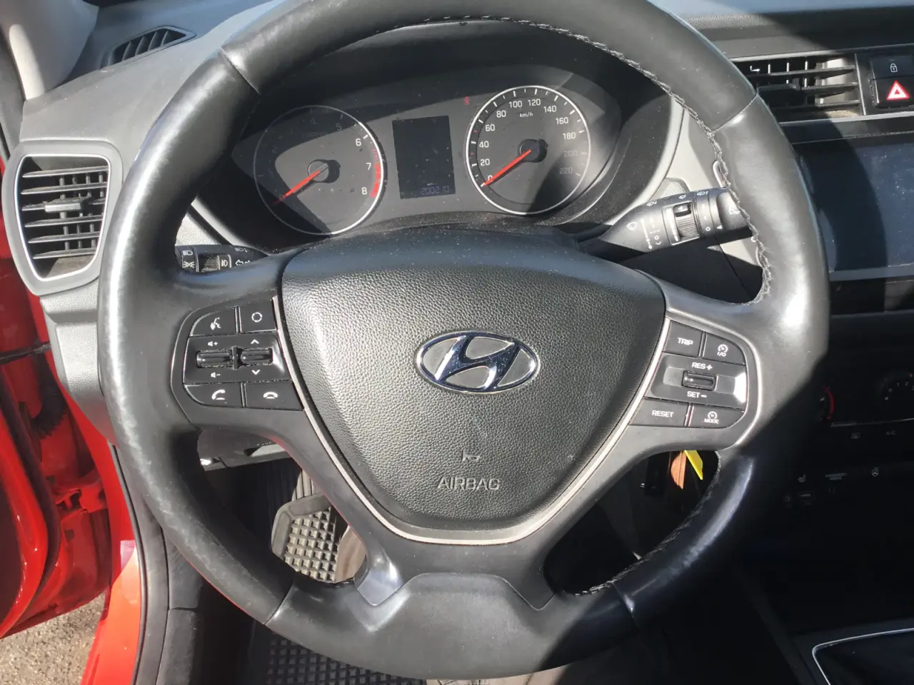 Billede 13 - Hyundai i 20 1.2 1.ejer træk alufælge aircon mm 