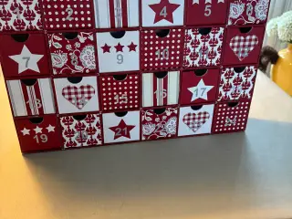 En julekalender i pap