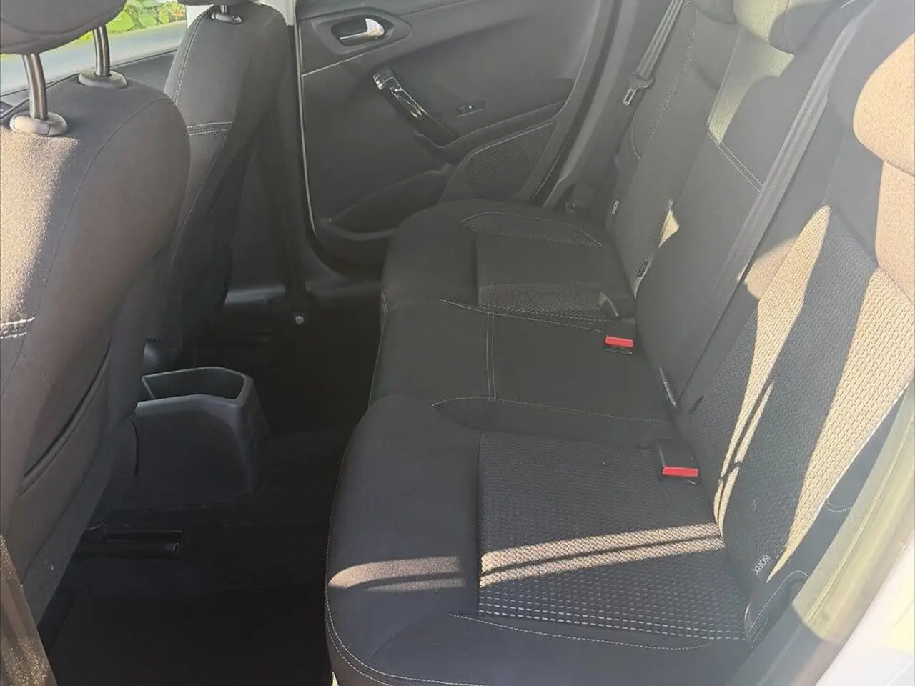 Billede 16 - Peugeot 208 1,6 BlueHDi Desire Sky 100HK 5d