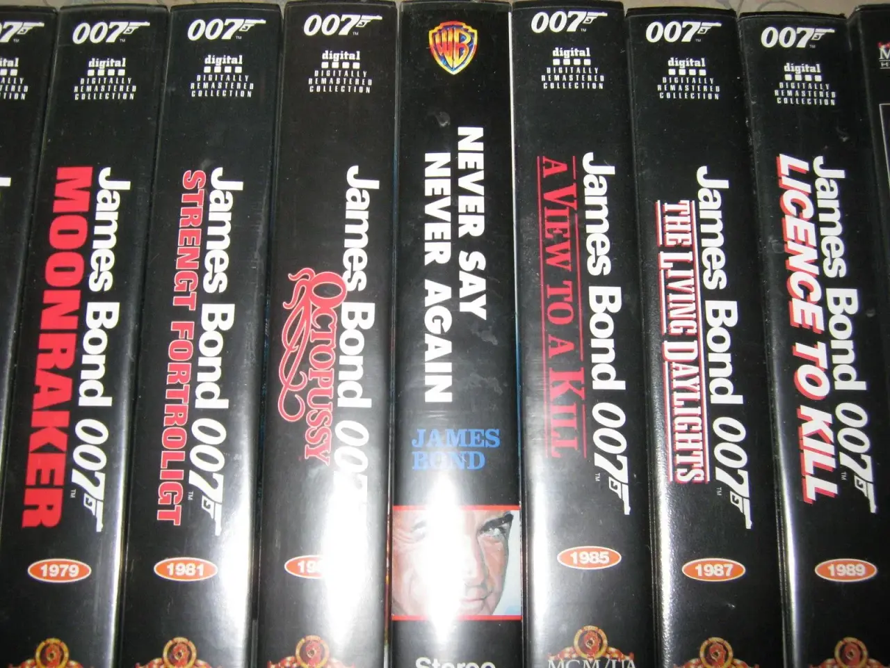 Billede 2 - James Bond 007 