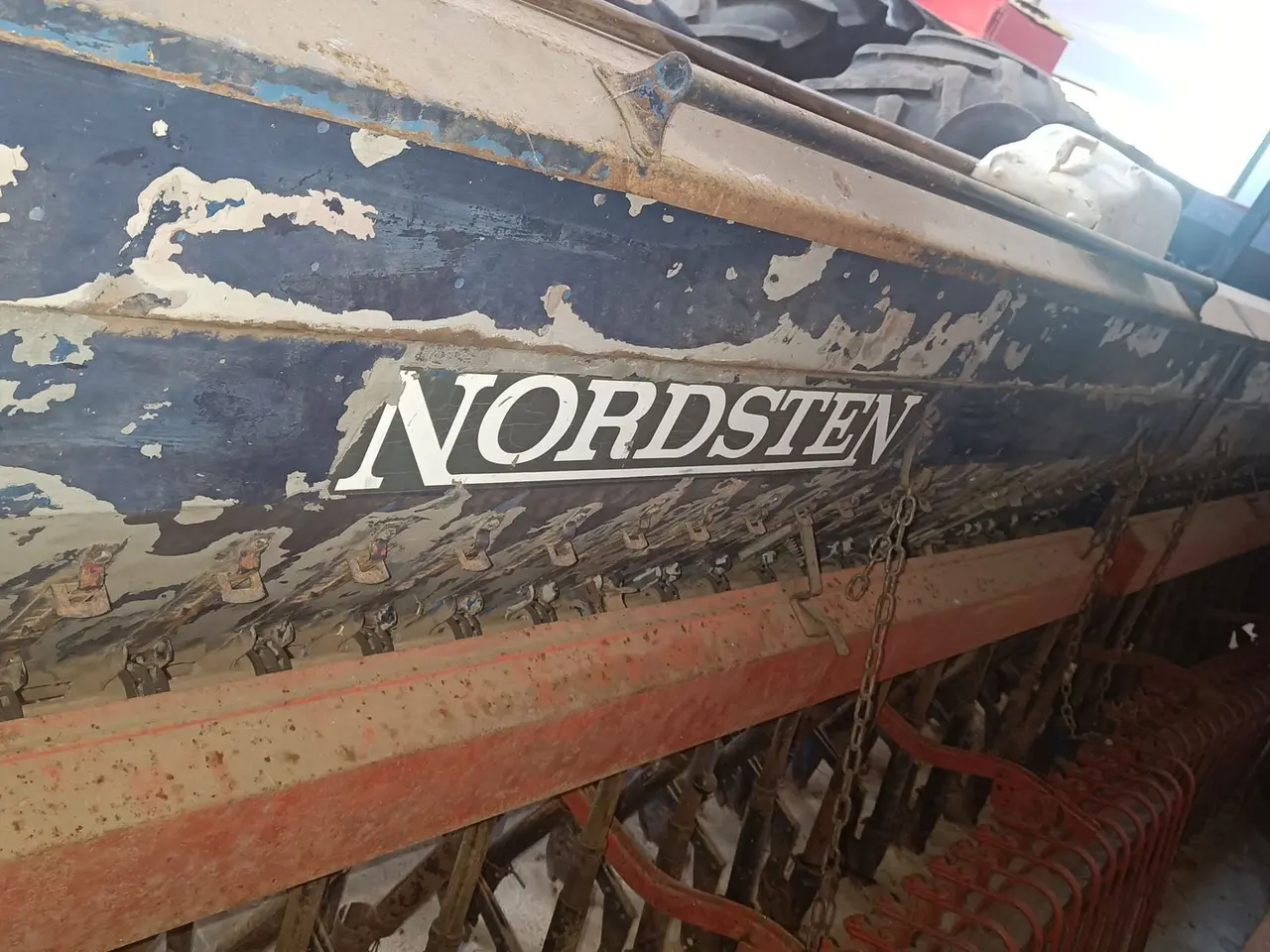 Billede 4 - - - - Nordsten 5 meter såmaskine