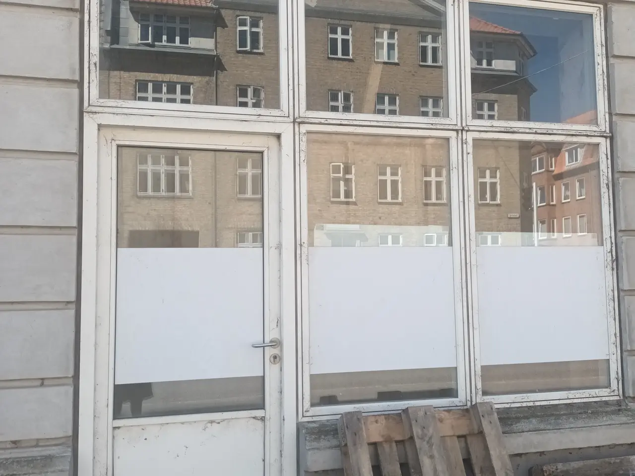 Billede 2 - Butiksfacade