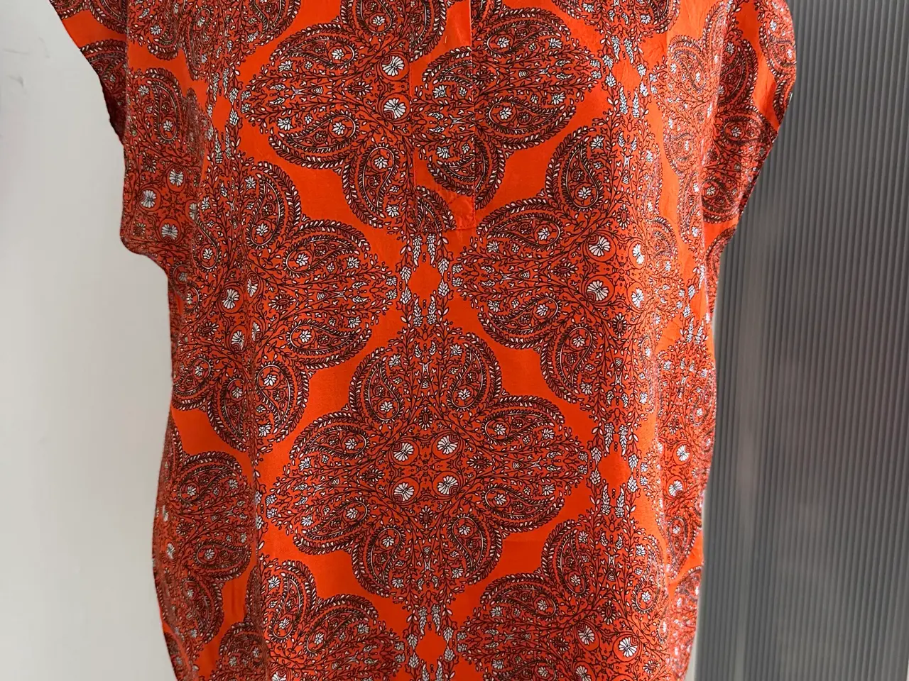 Billede 1 - Flot Masai bluse
