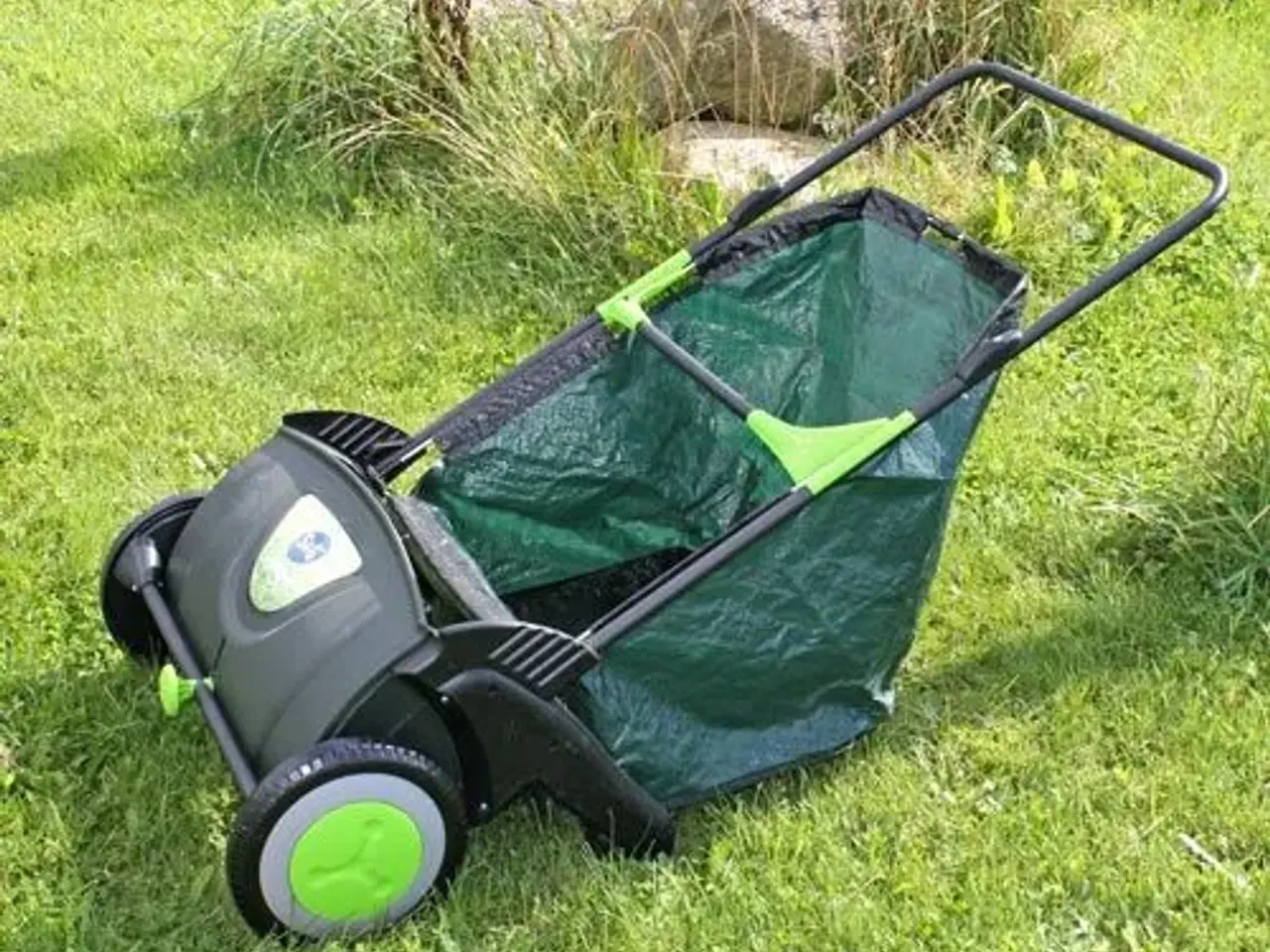 Billede 2 - Sweep-It Græsopsamler - til både græs og blade