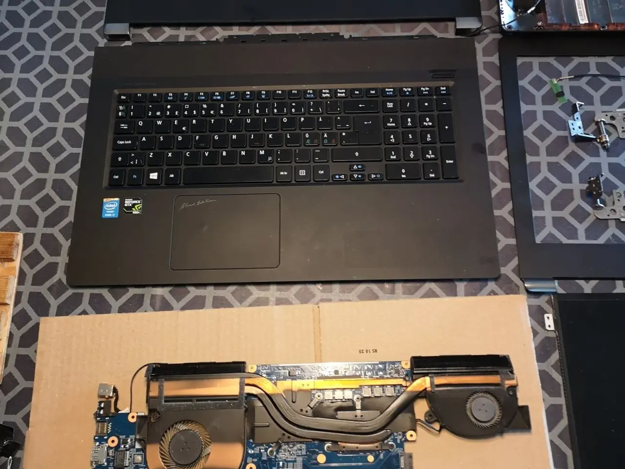 Billede 1 - Acer aspire vn7-791 sælges i dele.