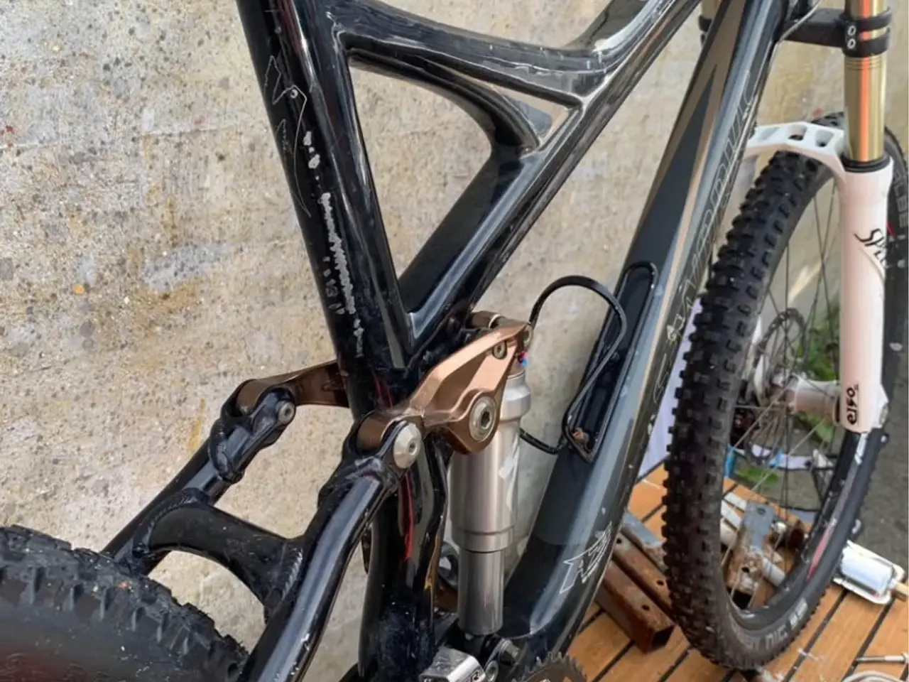 Billede 5 - Specialized enduro Carbon fra 08 mountainbike