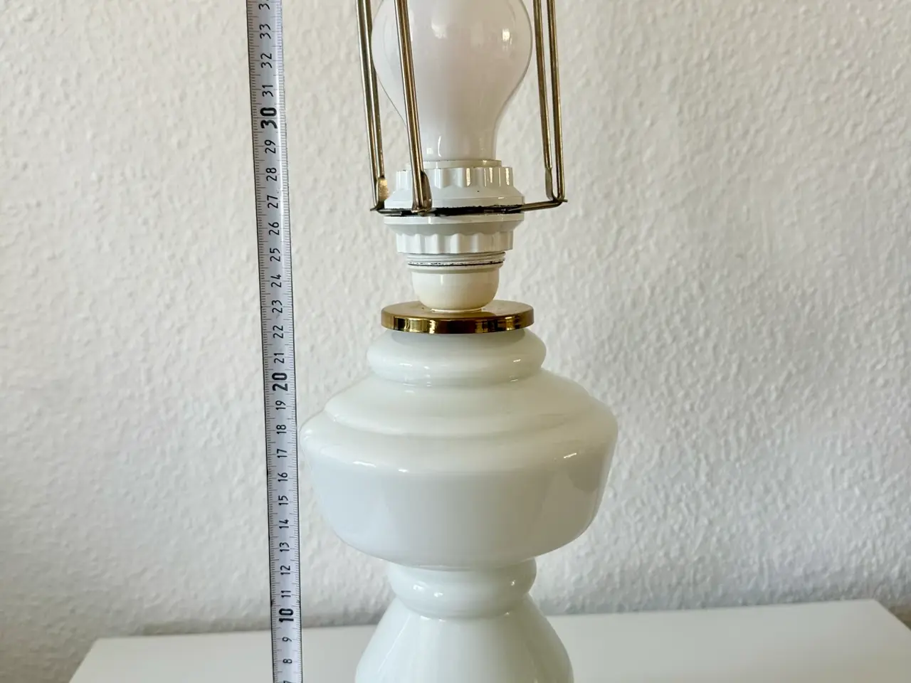 Billede 3 - Lampe i opalglas af ældre dato