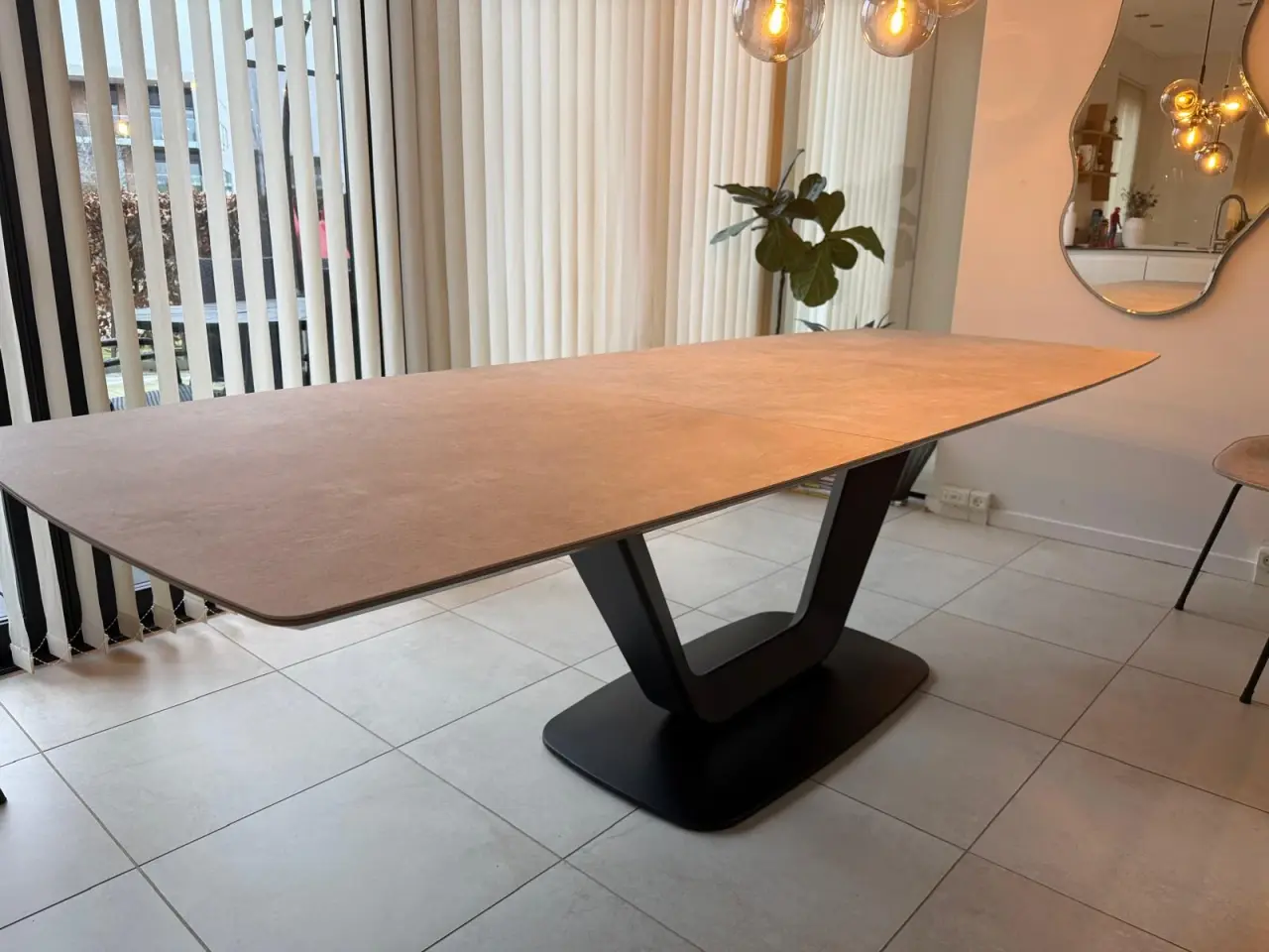 Billede 3 - BoConcept spisebord i keramik m/ udtræk