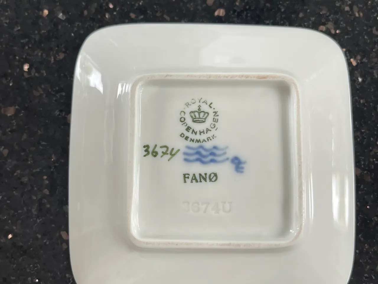 Billede 2 - Fanøpigen askebæger fra Royal Copenhagen