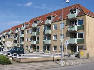 90 m² forsamlingslokale/kontor/ showroom udlejes i Frederici