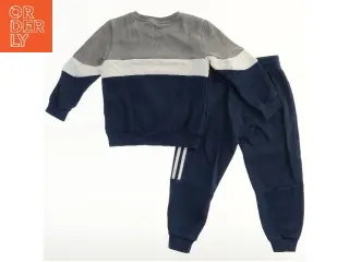 Adidas børnesæt fra Adidas (str. 122)